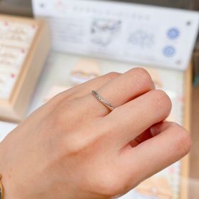 【BIJOUPIKO(ビジュピコ)の口コミ】 ウェーブのデザインでしたが、うねりがそこまでないので、普段使いしやす…