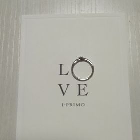 【アイプリモ(I-PRIMO)の口コミ】 シンプルなデザインでありながらウェーブとなっていて、指を細く魅せる効…