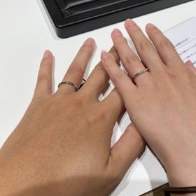 【ラザール ダイヤモンド(LAZARE DIAMOND)の口コミ】 デザインが豊富で、試着する中で自分の指に合ったもの、イメージに合うも…