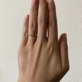 【ティファニー(Tiffany & Co.)の口コミ】 シンプルですが、エルサ・ペレッティらしい曲線美が光るデザインで、スト…