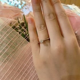 【アイプリモ(I-PRIMO)の口コミ】 ダイヤモンドが１つだけ付いているデザインが良く、前々からこう言ったも…