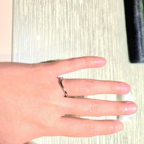 【TRECENTI(トレセンテ)の口コミ】 まずプラチナの純度が高く、金属アレルギー持ちの人でも使えると伺ったた…