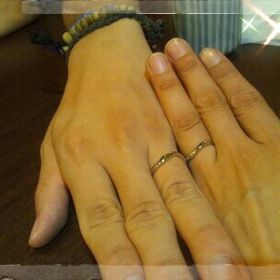 【ケイウノ ブライダル(K.UNO BRIDAL)の口コミ】 指がゴツゴツしてしっかりした手なのでなるべく手が華奢に見えるように、…