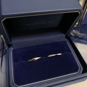 【銀座ダイヤモンドシライシの口コミ】 プラチナ950 
セットのものではなくお互い着けやすく、似合うものを選びま…