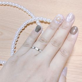 【STAR JEWELRY(スタージュエリー)の口コミ】 婚約指輪と一緒につけた時に、キラキラ感が強くなるものを探してました。
…