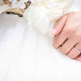 【銀座ダイヤモンドシライシの口コミ】 指が綺麗に見える形やサイズを何個も何個もつけました。その中でこれーっ…