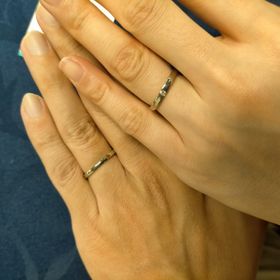 【銀座ダイヤモンドシライシの口コミ】 銀座ダイヤモンドシライシさんのリングは、指輪を付けたことがない彼にと…