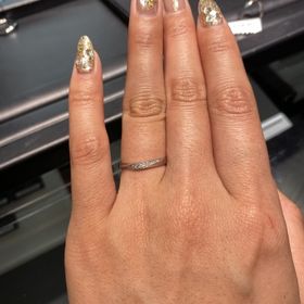 【ラザール ダイヤモンド(LAZARE DIAMOND)の口コミ】 とにかくダイヤが綺麗だったのでそこが1番な決め手でした。違うブランドも…