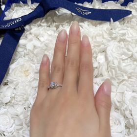 【ショーメ(CHAUMET)の口コミ】 女性らしいデザインで、最後の最後まで購入するか悩んだ指輪です。つけた…