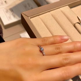 【MIKIMOTO(ミキモト)の口コミ】 海外ブランドばかり試着していたので、日本のブランドも試着してみようと…