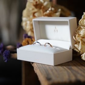 【THREE TREES(スリーツリーズ)の口コミ】 互いが作った指輪をつけ合えるので、連れ合いの心がこもった指輪になると…