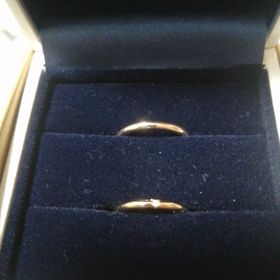 【HOSHI no SUNA 星の砂(ほしのすな)の口コミ】 シンプルなのが良くて店舗で色々試着して決めました。
カーブのデザインが…