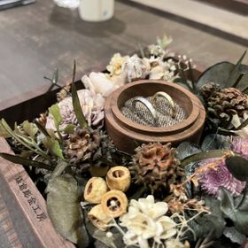 【鎌倉彫金工房の口コミ】 お互いのイメージが異なり、それを叶える為に手作りを選択しました。デザ…