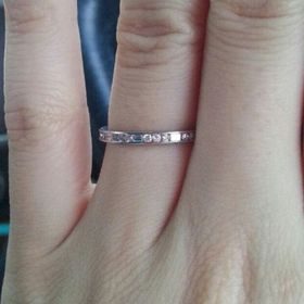 【ORECCHIO(オレッキオ)の口コミ】 ハーフエタニティーにしようとは決めていましたが、正直どのブランドも同…