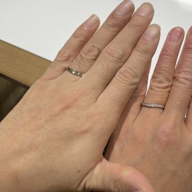 【ラザール ダイヤモンド(LAZARE DIAMOND)の口コミ】 シンプルな形の指輪が多かったような気がします。
海外のブランドだったの…