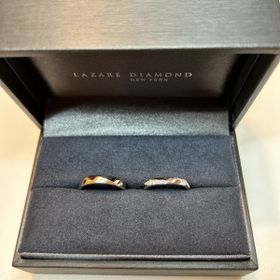 【ラザール ダイヤモンド(LAZARE DIAMOND)の口コミ】 婚約指輪と違い、ずっと付けっぱなしにするつもりだったので付け心地を重…