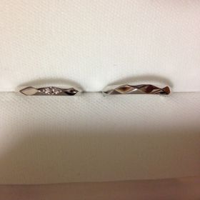 【MJC(三菱ジュエリーコレクション)】の口コミ お互い好みのタイプが違った為悩んでいたところ、彼が一目惚れした指輪が他...