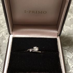 【アイプリモ(I-PRIMO)の口コミ】 デザイン。王道タイプの横にさりげなくついているピンクダイヤモンドがポ…