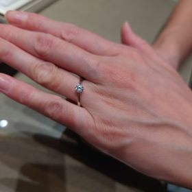 【アイプリモ(I-PRIMO)の口コミ】 相手の気に入るデザインだった。ダイヤモンドの質が良かった。希望する3C…