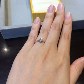 【ケイウノ ブライダル(K.UNO BRIDAL)の口コミ】 フルオーダーで自分の好みを盛り込んだものをデザイナーの方と相談しなが…