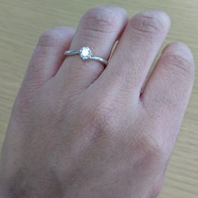 【宝寿堂(ほうじゅどう)の口コミ】 店員さんが、私の手の大きさや指の太さから似合うものをアドバイスして下…