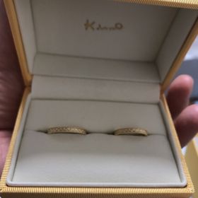 【ケイウノ ブライダル(K.UNO BRIDAL)の口コミ】 ブランドWebページで月桂樹のデザインに互いに一目惚れしました。実店舗で…