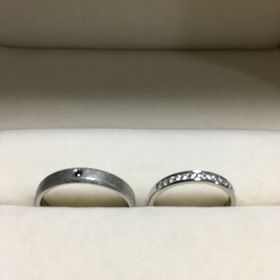 【JEWELRY  KAMATA(ジュエリーかまた)の口コミ】 女性のリングは、婚約指輪と重ねづけした時の相性の良さ、輝きの相乗効果…