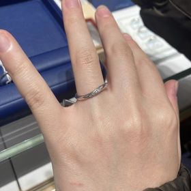 【銀座ダイヤモンドシライシの口コミ】 シンプルなデザインが良かったこと、ダイヤは小さめのものが良かったこと…