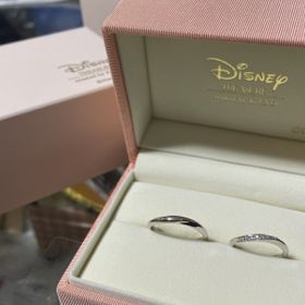 【ケイウノ ブライダル(K.UNO BRIDAL)の口コミ】 指輪のデザインが気に入りこの形を選びました。どうしてもディズニーに関…