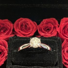 【エクセルコダイヤモンド(EXELCO DIAMOND)の口コミ】 海外ブランドのデザインが好きでたくさん店舗を見て回っていて、0.5カラッ…