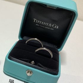 【ティファニー(Tiffany & Co.)の口コミ】 まず、ホームページで指輪を見て一目惚れしました。
その後、実際店舗に行…