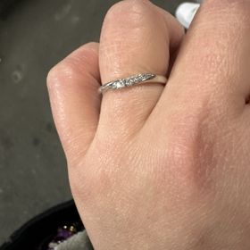 【銀座ダイヤモンドシライシの口コミ】 自分が思い描いてた指輪を見つけました。婚約指輪がなかったので、結婚指…