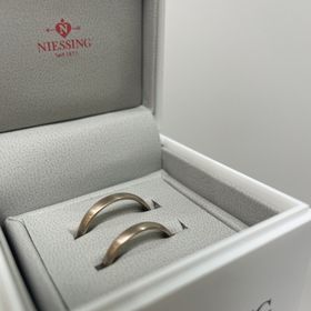 【NIESSING(ニーシング)の口コミ】 シンプルで日常使いで馴染みやすいデザインを求めて探していた。ニーシン…