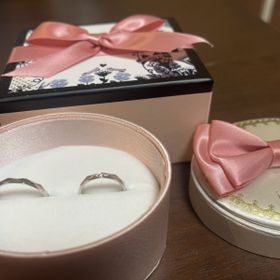 【insembre(インセンブレ)の口コミ】 職場につけていくのであまりキラキラしすぎる派手なデザインは避けて、で…