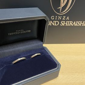 【銀座ダイヤモンドシライシの口コミ】 指輪の決め手については  シンプルかつ少しウェーブが入っているものを選…