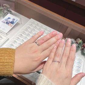 【銀座ダイヤモンドシライシの口コミ】 デザインはもちろん、ダイヤモンドに力を入れてるブランドであるためキラ…