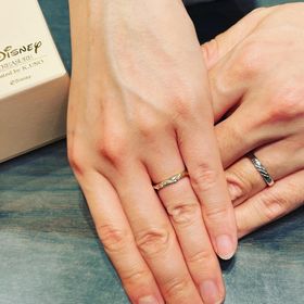 【ケイウノ ブライダル(K.UNO BRIDAL)の口コミ】 形やデザインもよく、内側にもイニシャルもオリジナルデザインで入れてい…