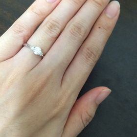 【GALA JEWELRY(ガラジュエリー)の口コミ】 婚約指輪は特にブランドを意識しておらず、私が気に入ったデザイン、質を…