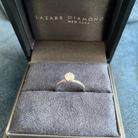 【ラザール ダイヤモンド(LAZARE DIAMOND)の口コミ】 ダイヤモンドの輝きが他店にはない虹色のカラフルな輝きで素敵で、大きさ…