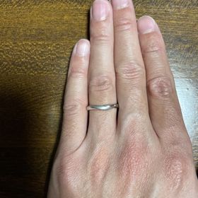 【エクセルコダイヤモンド(EXELCO DIAMOND)の口コミ】 選んだきっかけは店員さんのおすすめでした。デザインもずっとつけ続けた…