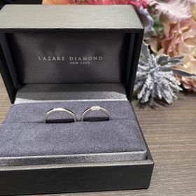 【ラザール ダイヤモンド(LAZARE DIAMOND)の口コミ】 シンプルですが、個性的なデザインで他ではなかなかないようなものを探し…