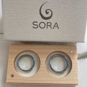 【SORA(ソラ)の口コミ】 2人とも青が好きなので、目立たないけどよく見ると青いラインが入っている…