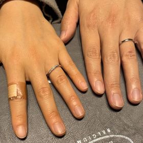 【エクセルコダイヤモンド(EXELCO DIAMOND)の口コミ】 エクセルコダイヤモンドのダイヤは輝きがとても綺麗でした。手の甲側半分…