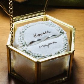 【鎌倉彫金工房の口コミ】 シンプルなものが良かったので、このデザインに決めました。クリア仕上げ…