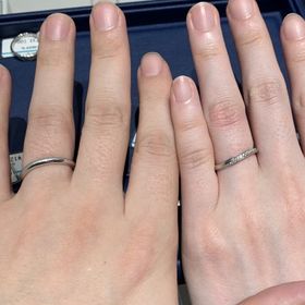 【銀座ダイヤモンドシライシの口コミ】 「スターリー」を購入。
ギリシャの流れ星をイメージ。
対面の人から見る…