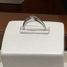 【俄(にわか)の口コミ】 『暁』という名前の通り日の出をイメージした他にはないデザインであるこ…