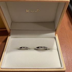 【ケイウノ ブライダル(K.UNO BRIDAL)の口コミ】 2人で手を加えて完成できるものを探しており、こちらの指輪はセレモニーで…