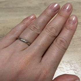 【銀座ダイヤモンドシライシの口コミ】 指輪のダイヤが大きく普段使いの中でとてもゴージャスで華やかだと思い決…