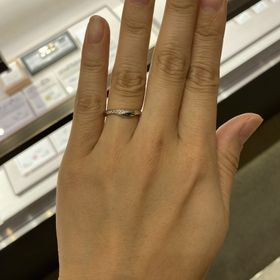 【俄(にわか)の口コミ】 他のブランドショップを3社訪問しましたが、デザインは断然これが1番お気…