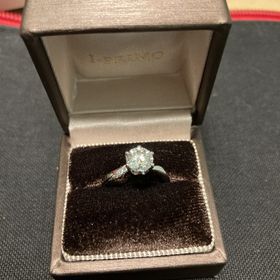 【アイプリモ(I-PRIMO)の口コミ】 指輪の決め手としては、4社位のブライダルブランドを見ましたが、アイプリ…